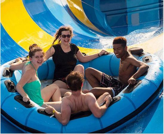 Inflatable round water tube